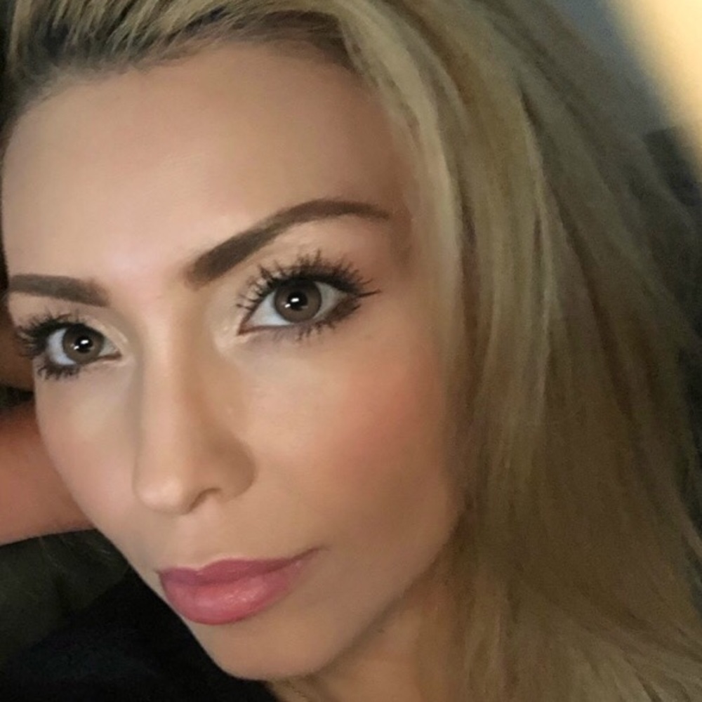 Meet your Posher, Gina